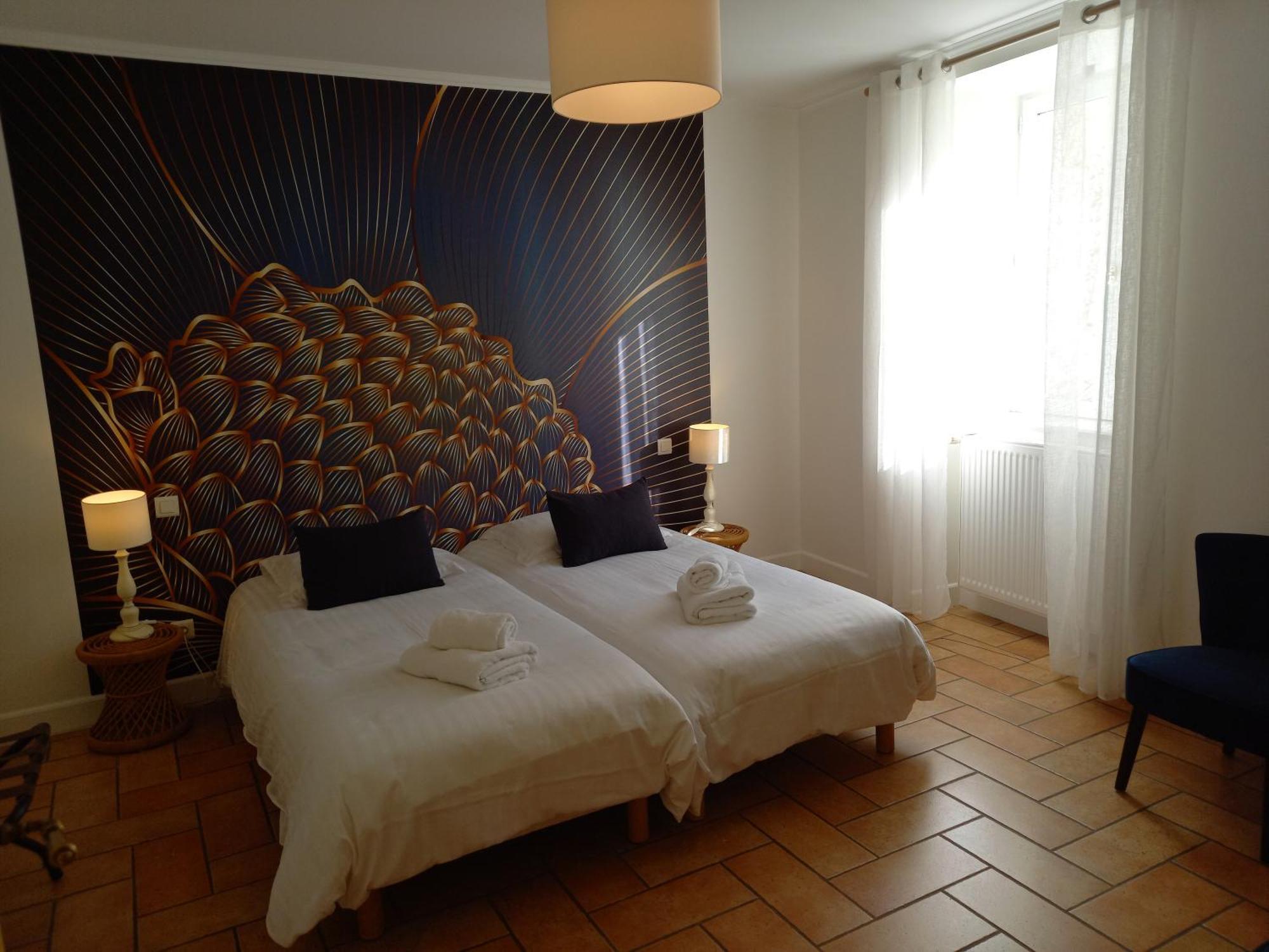 Hotel De La Halle *