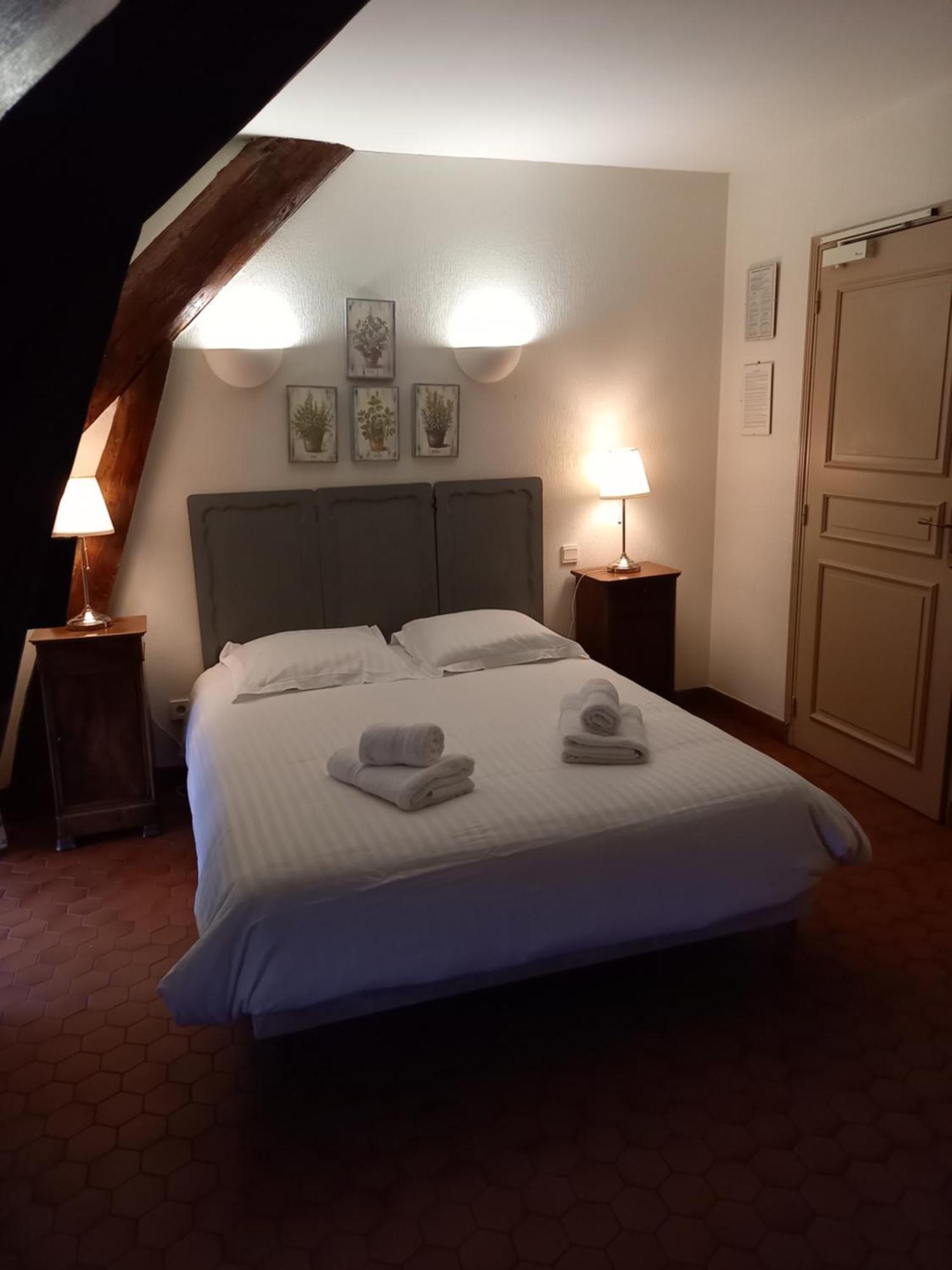 Hotel De La Halle