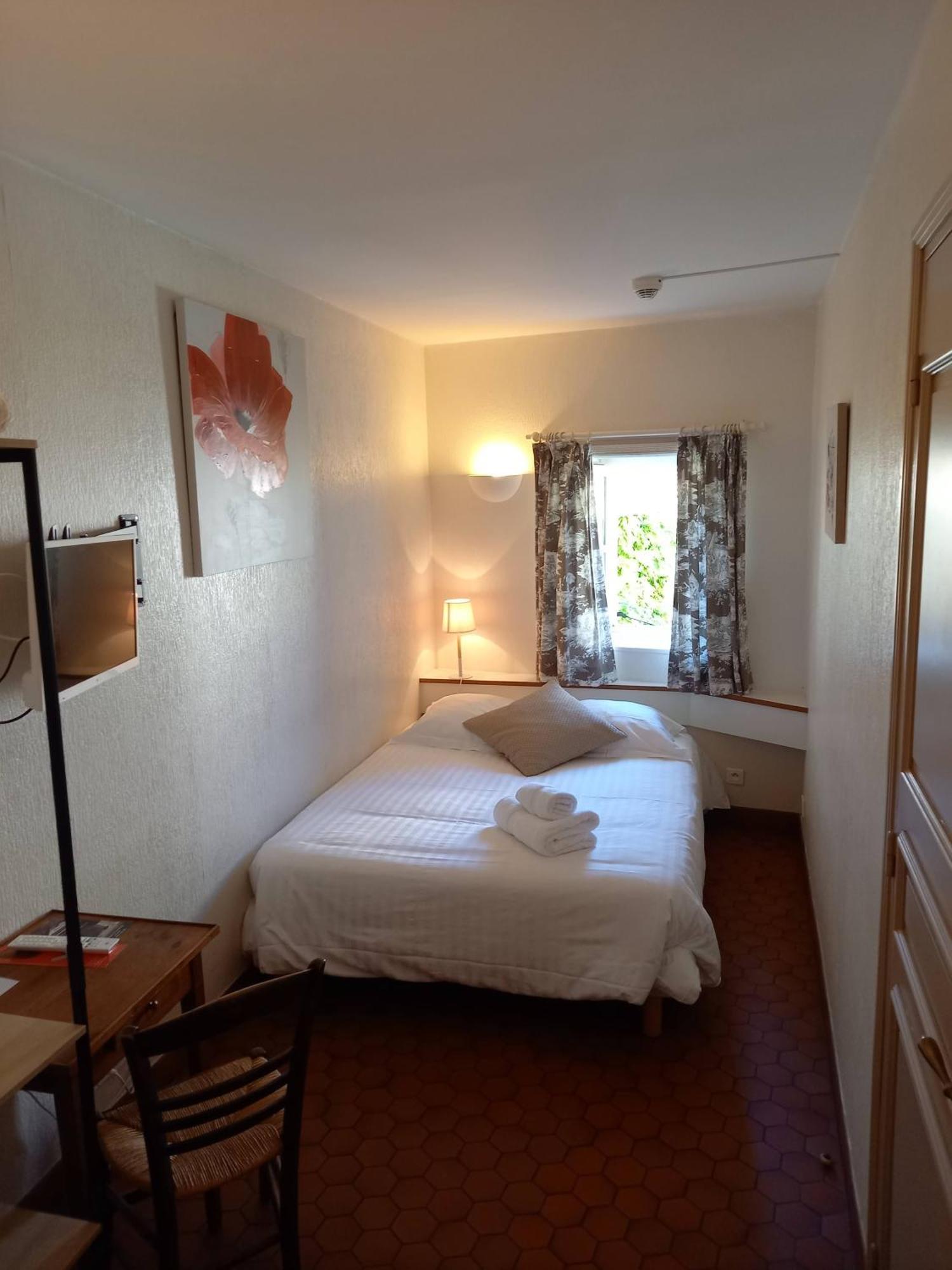 Hotel De La Halle Nolay (Cote-d'Or)